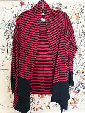 Adrienne Vittadini 2 pc set, Striped Open-Front Cardigan and tank - Black & Red